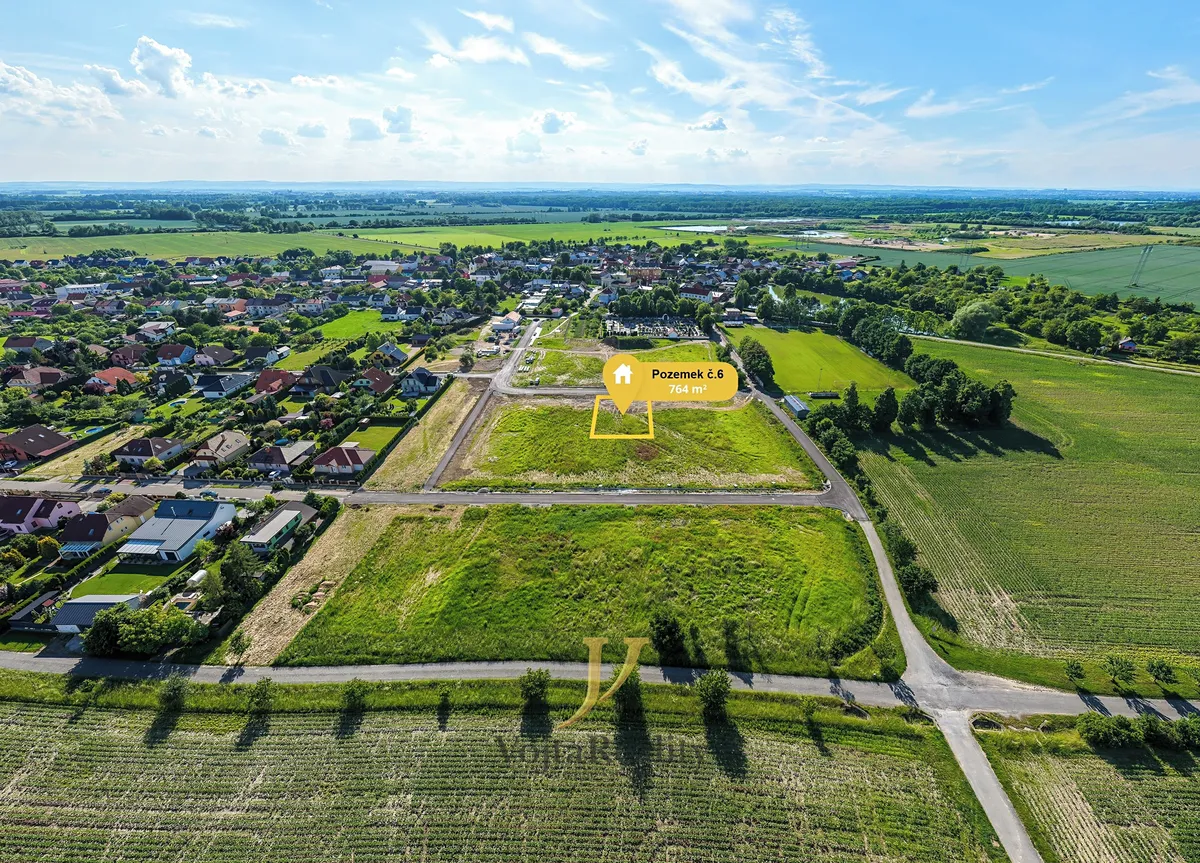 Prodej stavebního pozemku 764 m²